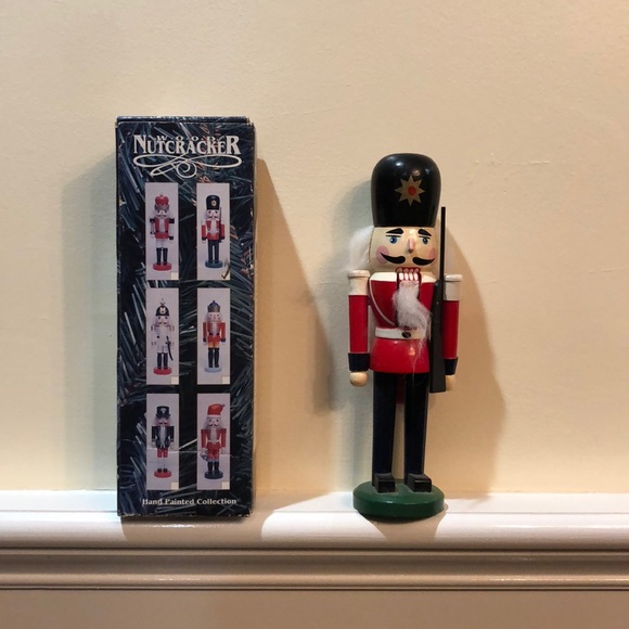 Other - 🎄🎄 Vintage 1990 Soldier Wood Nutcracker